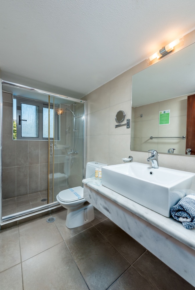 7 Palms Hotel Apartments 49/49