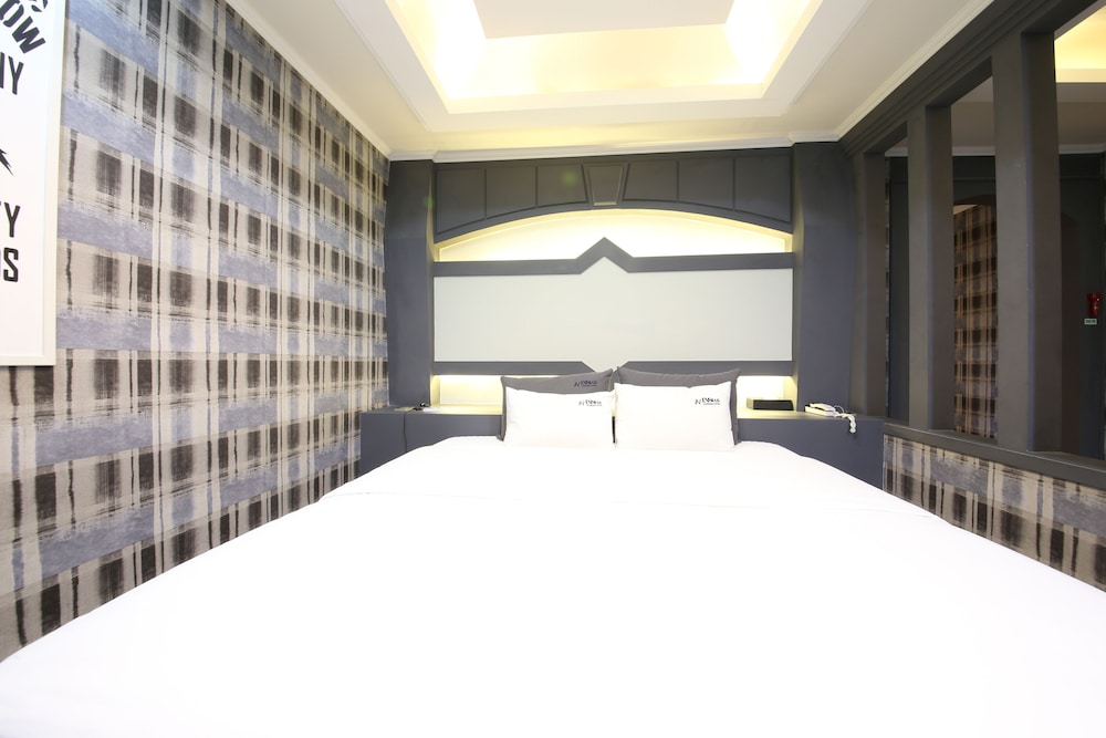 Instar Hotel Yangsan 24/55