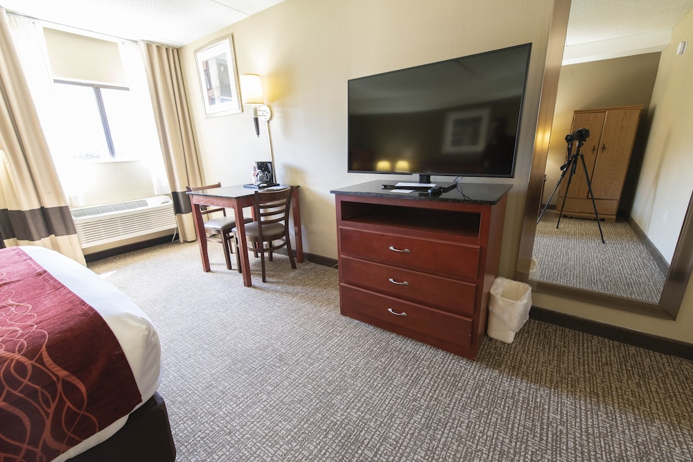 Holiday Inn Express Greencastle by IHG 36/43