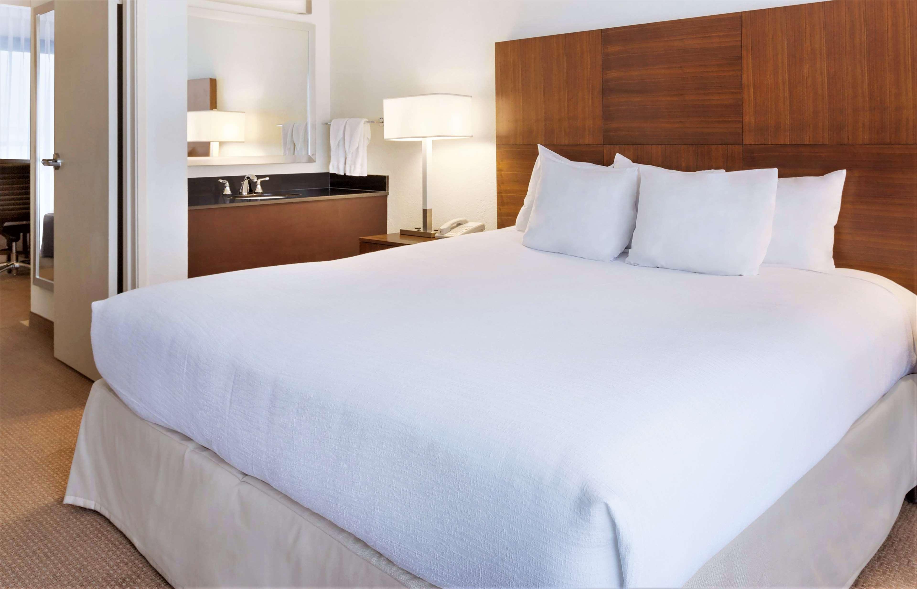 2 ROOMS, SUITE, DOUBLE BED