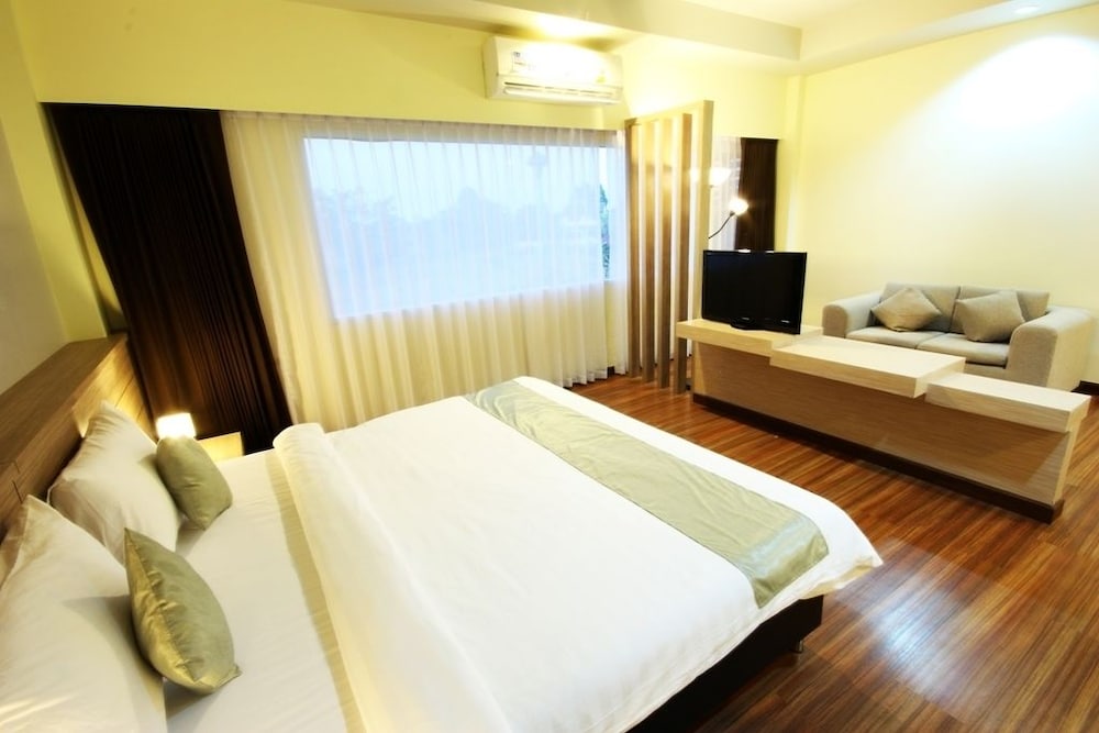 Akelada Hotel 12/29