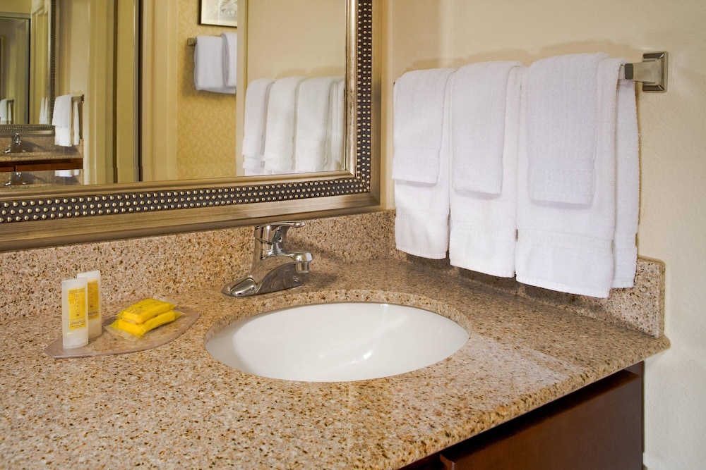 Residence Inn By Marriott Aberdeen At Ripken Stadium 16/47