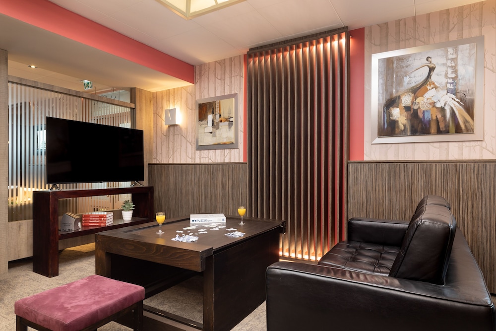 Hotel Chromatics (Ex Axotel Perrache) 45/66