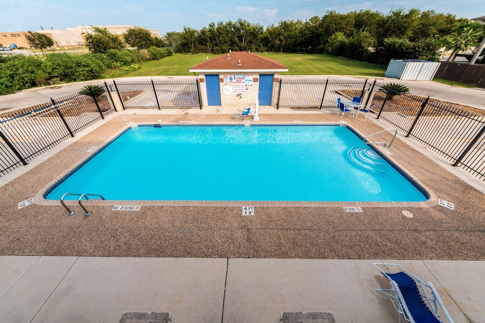 Motel6 San Antonio, TX - South IH-10 East 45/51