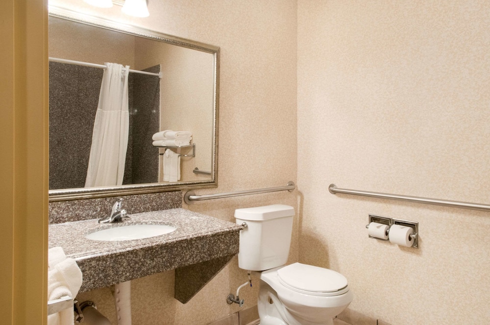 Quality Inn & Suites Houma 16/47
