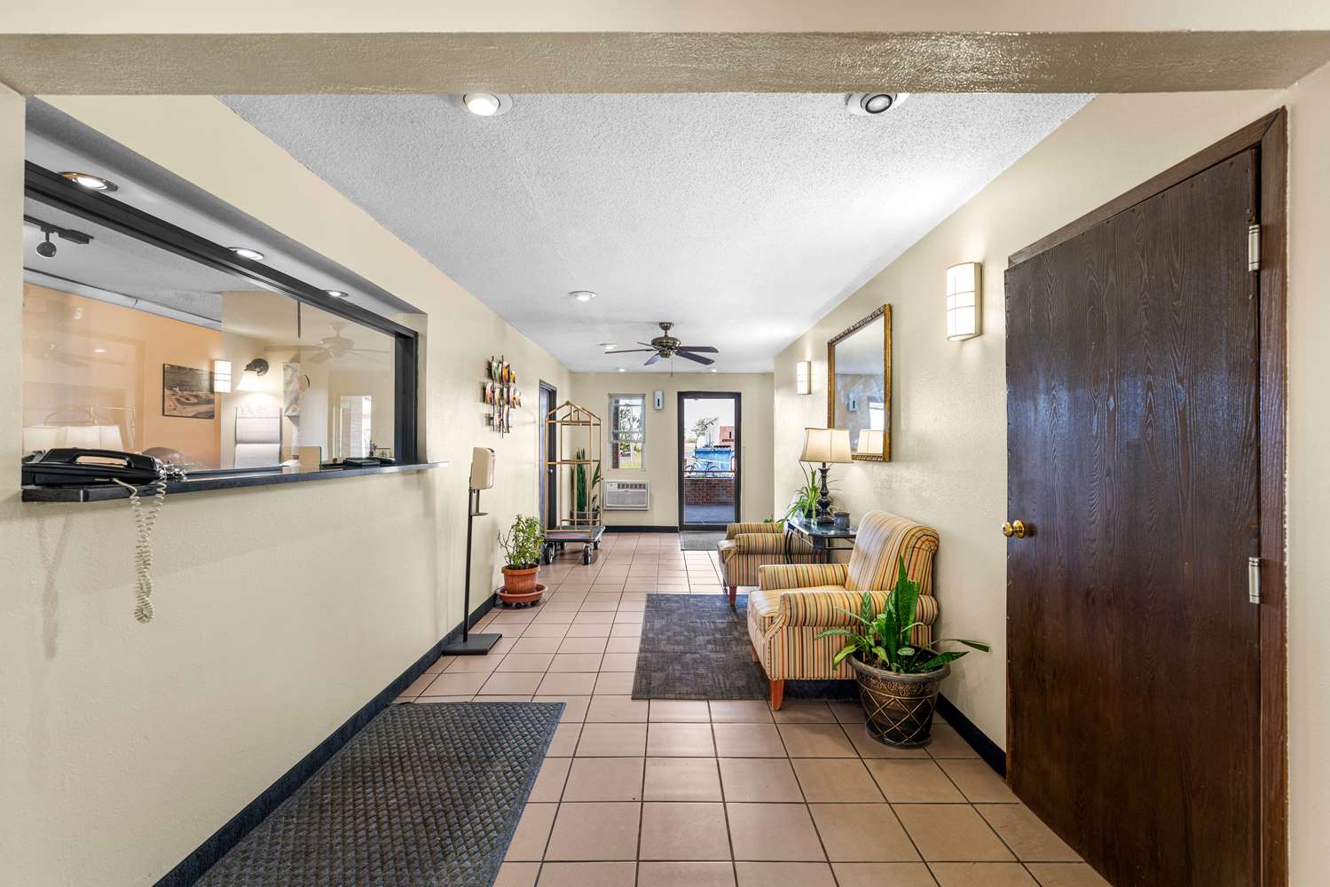 Americas Best Value Inn Decatur Il 7/32