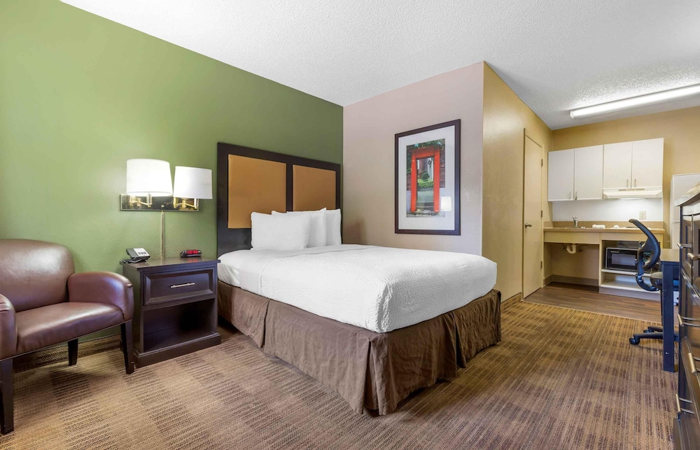 Extended Stay America - Columbia - West - Interstate 126 16/54