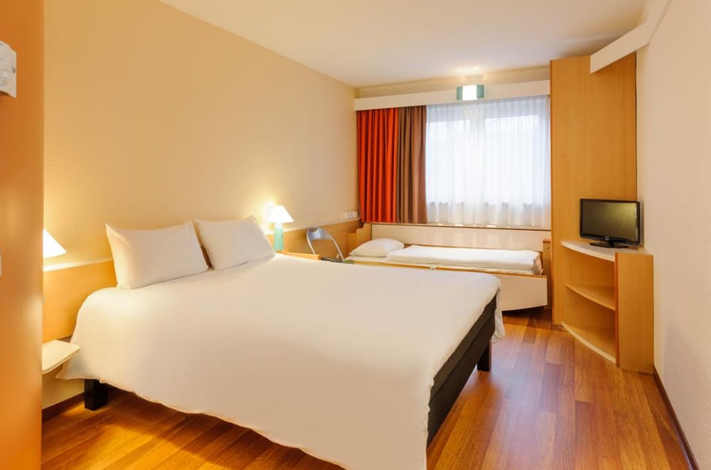 Ibis Berlin Dreilinden 9/23