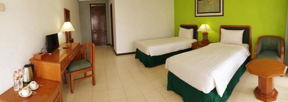 Grand Whiz Hotel Bromo 11/60