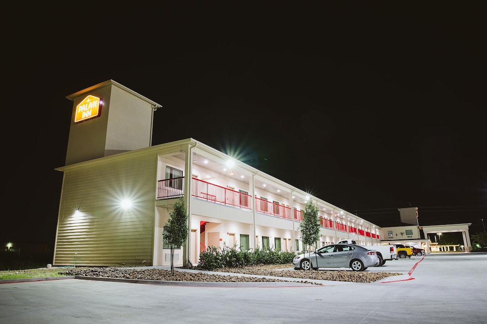 Palace Inn Houston Northwest 290 29/39