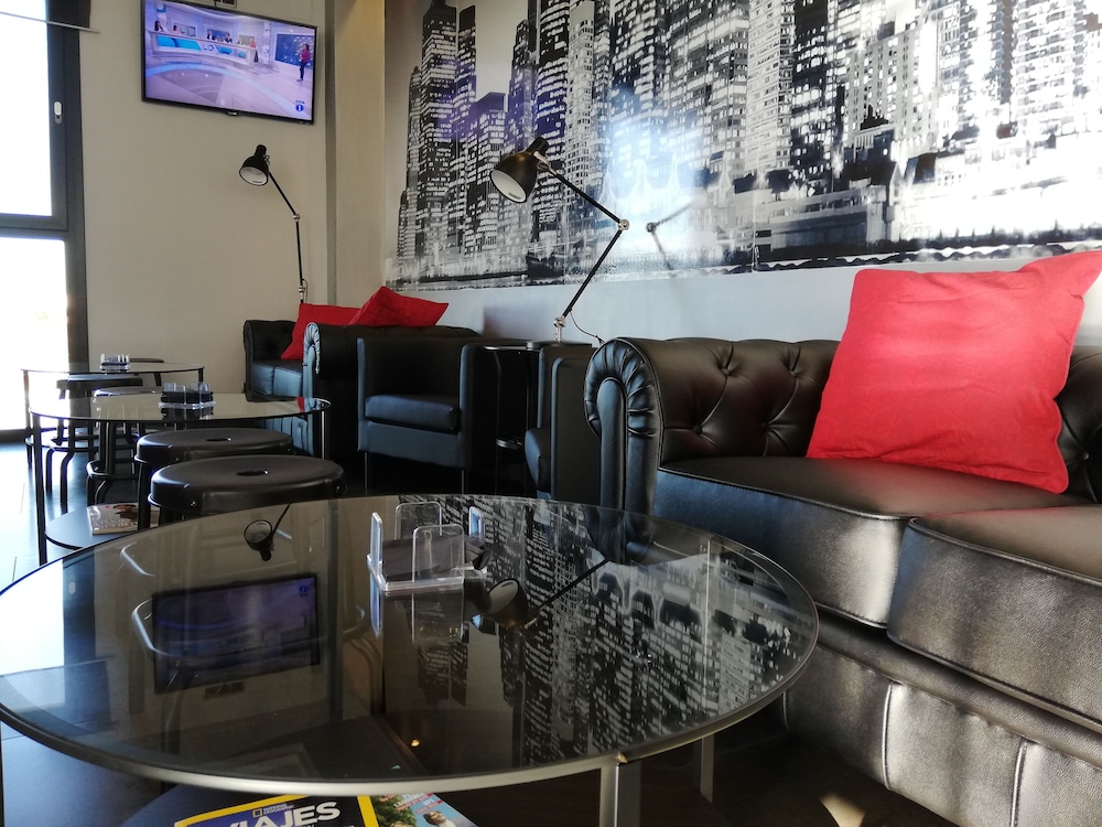 LB Lebrija Hotel & Terrace 50/65
