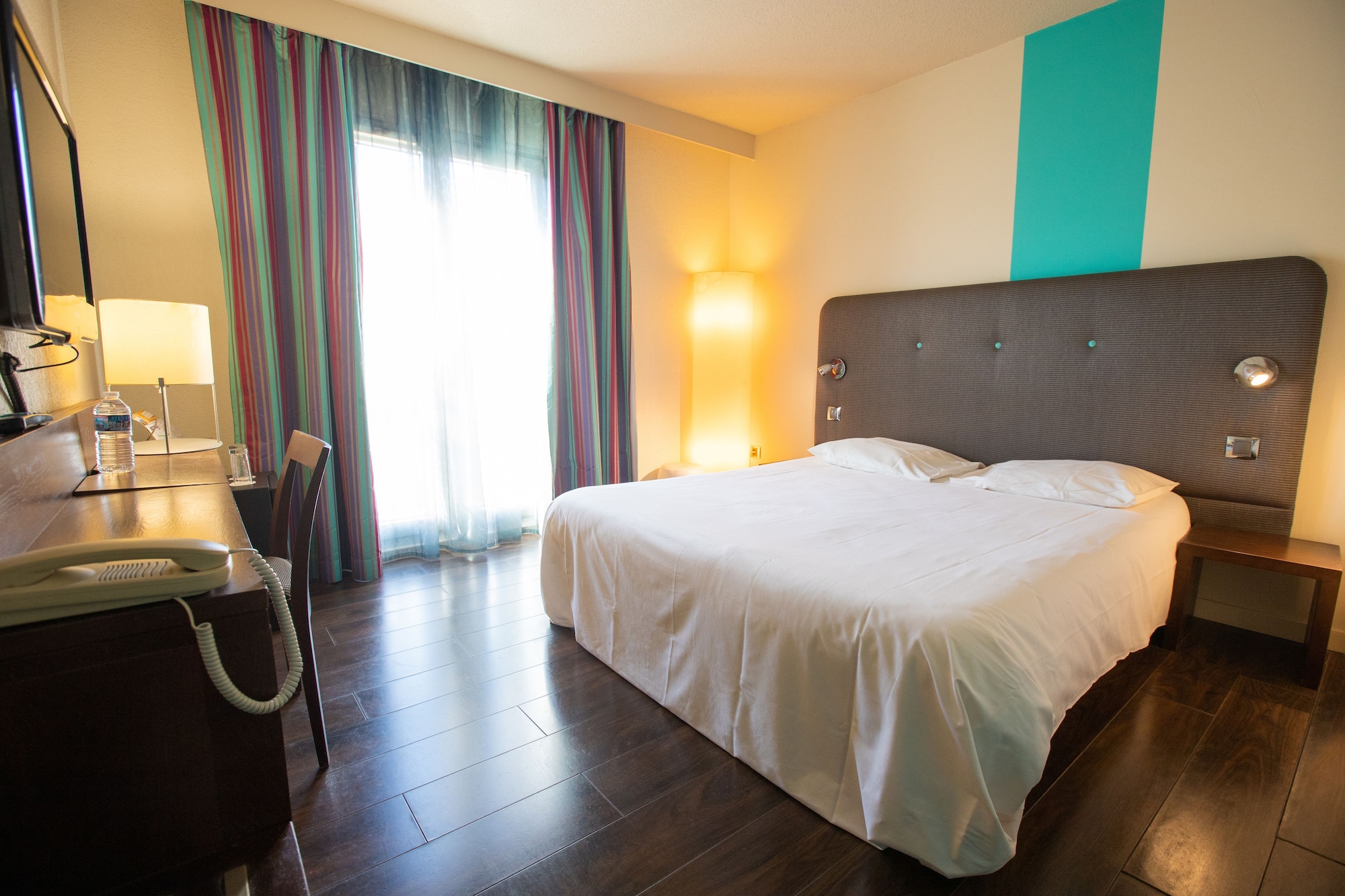 غرفة قياسية بسرير مزدوج، Hotel Ibis Styles Draguignan 2/5