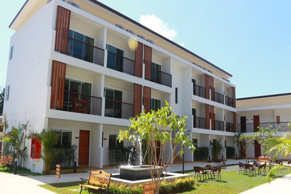 Crystal Lamai Hotel 2/50