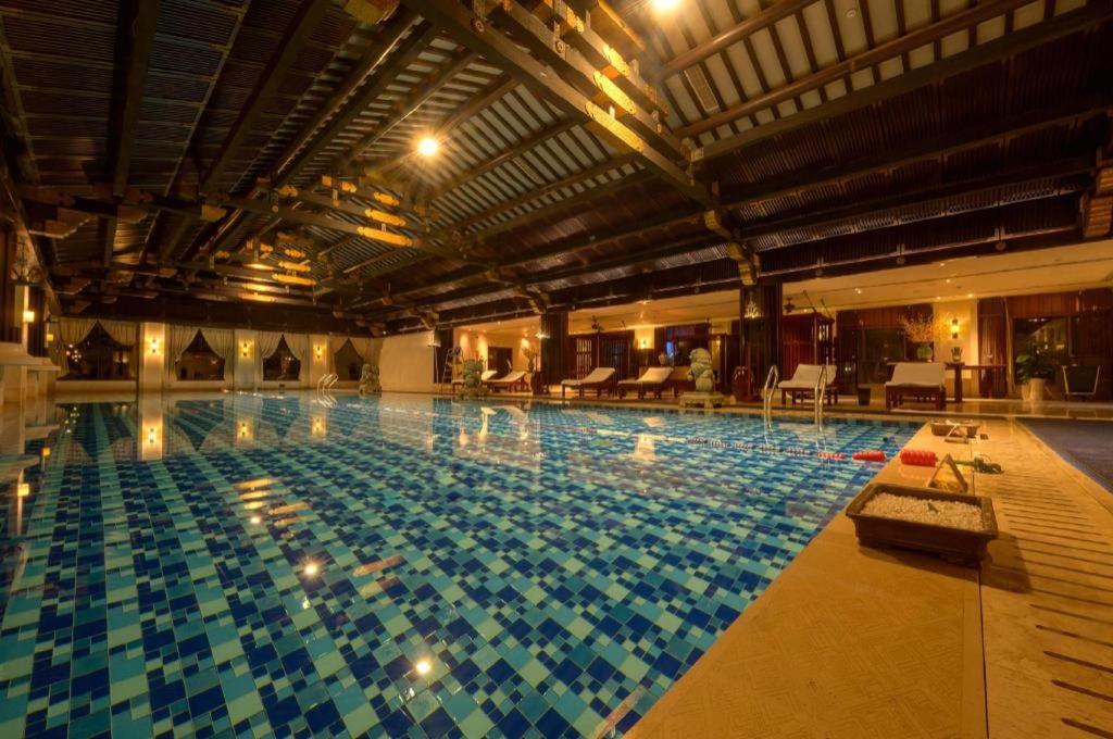 TONGQUETAI NEW CENTURY GRAND HOTEL 25/44