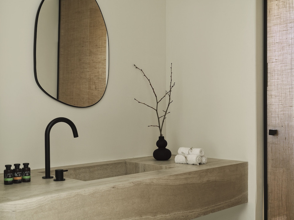 Ezio Bo Luxury Living 6/45