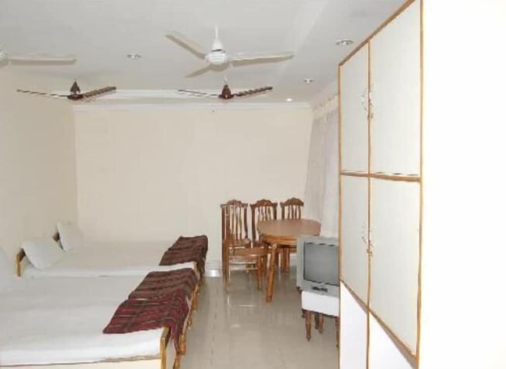 Hotel Maya Deluxe 20/29
