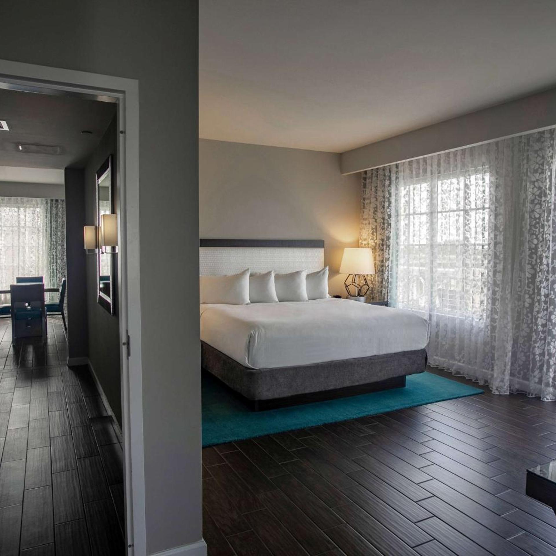 Grand, Suite, Intracoastal View