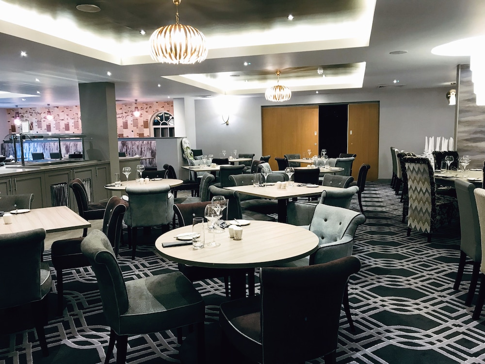 Gretna Hall Hotel 39/45