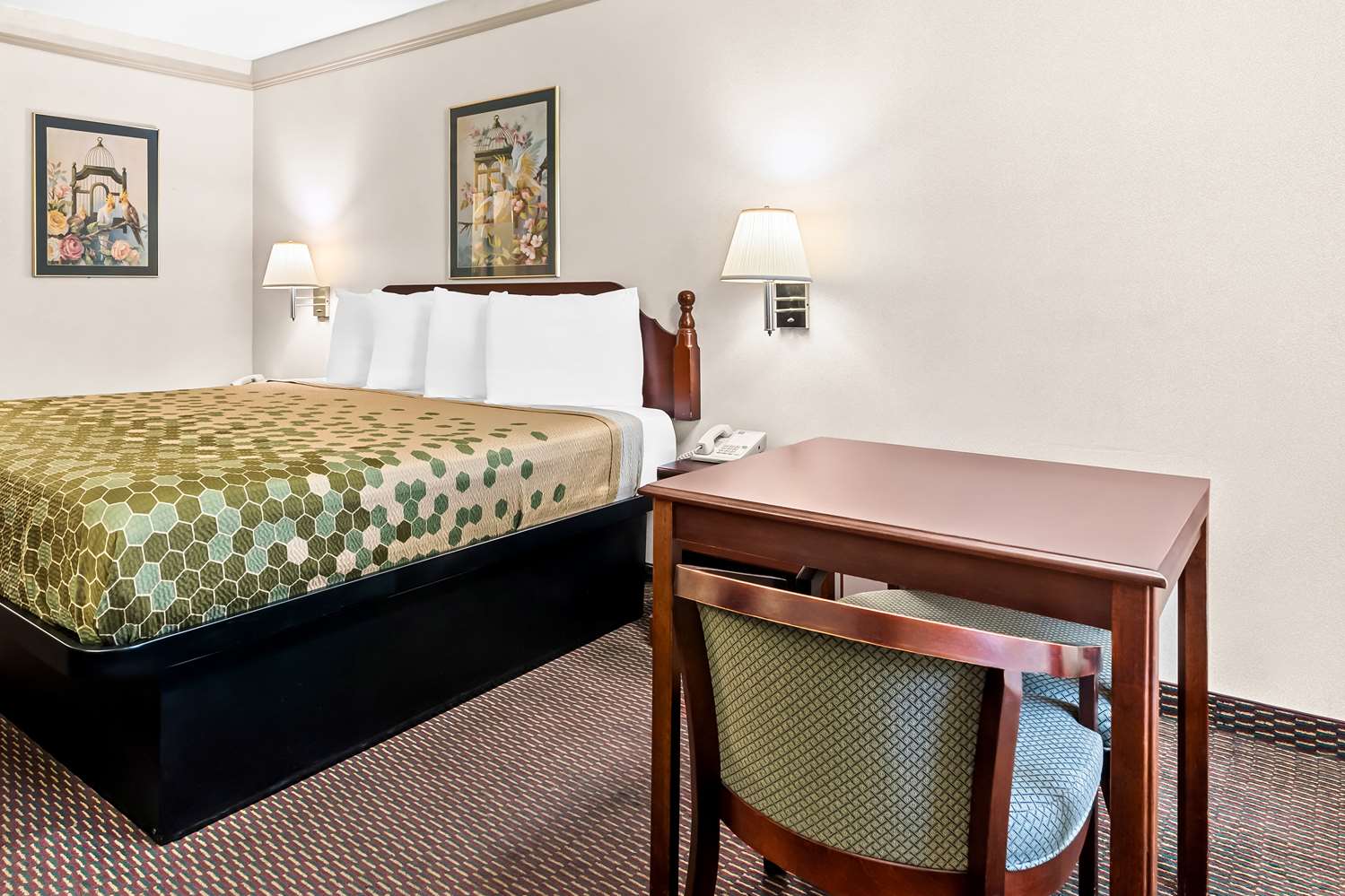 غرفة بسرير كينج لذوي الإعاقة، Surestay Hotel By Best Western Castro Valley 3/4
