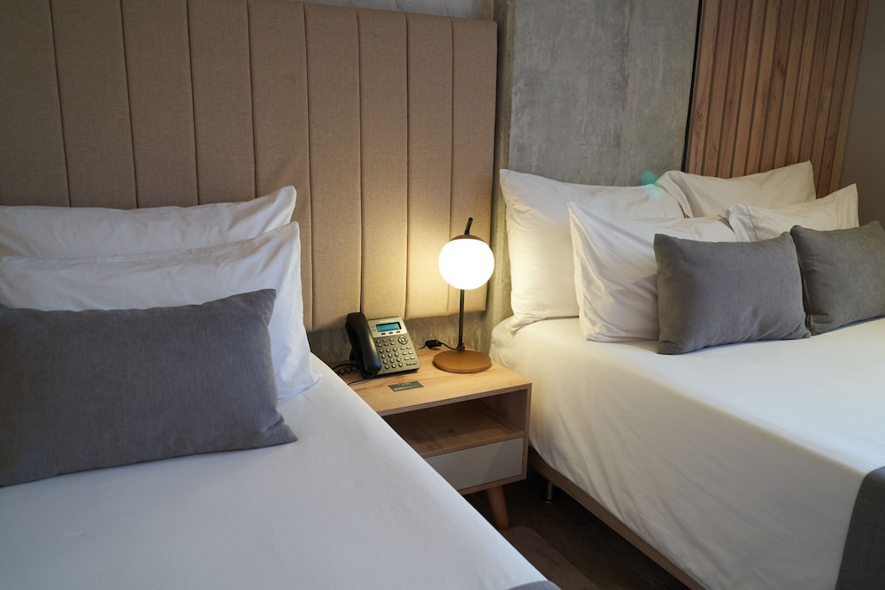 Eutopiq Hotel 39/58