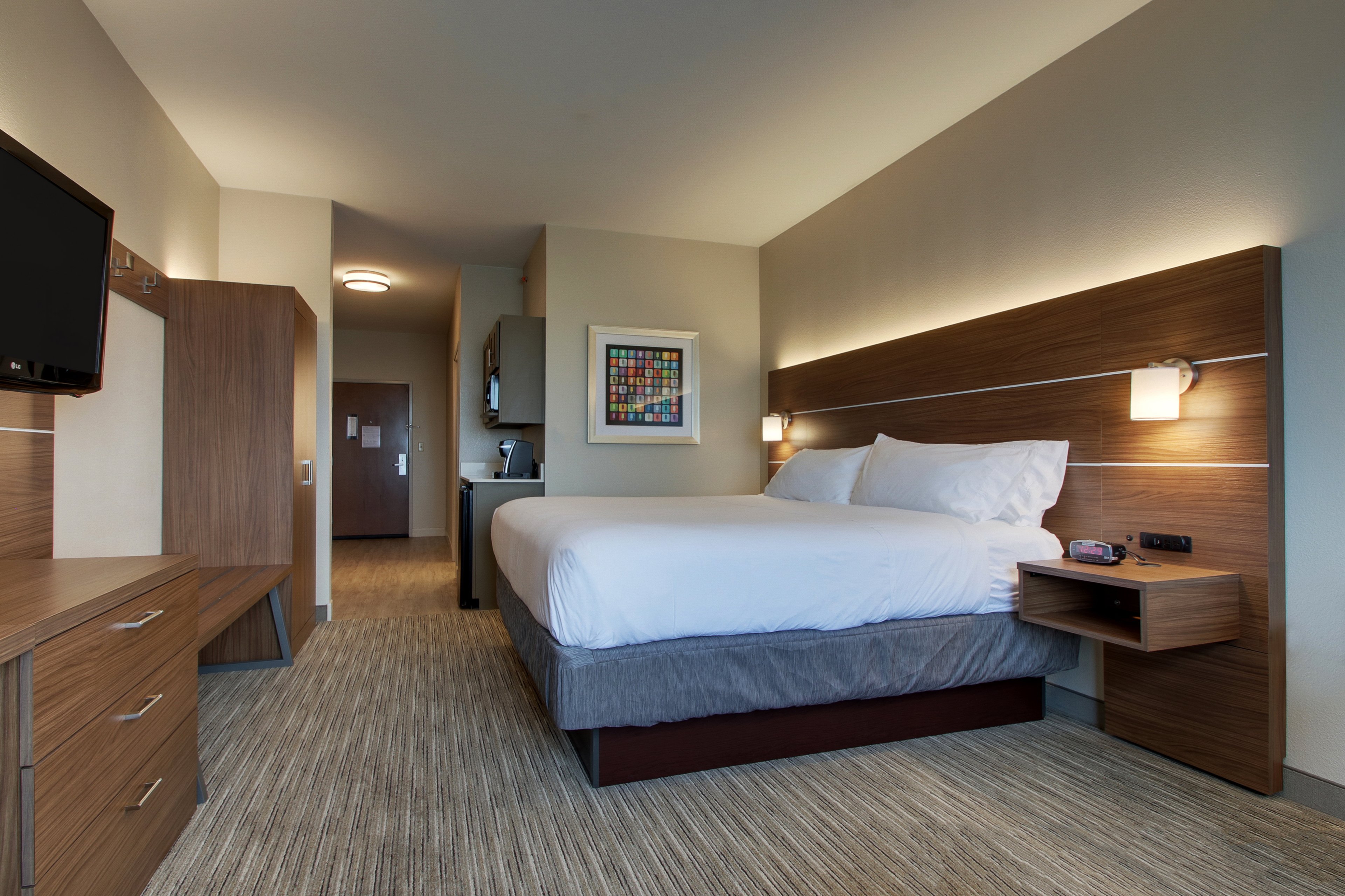 Leisure, King Bed