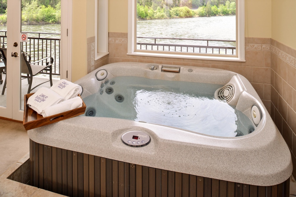Best Western Lodge At River's Edge 22/43