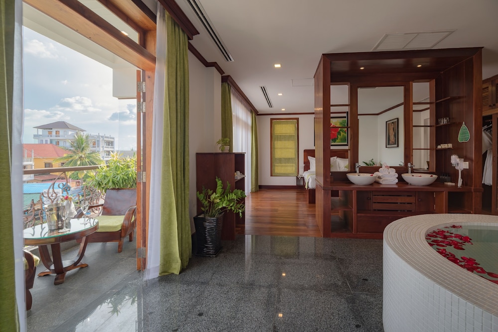 Maison Saiko Angkor Boutique 7/50