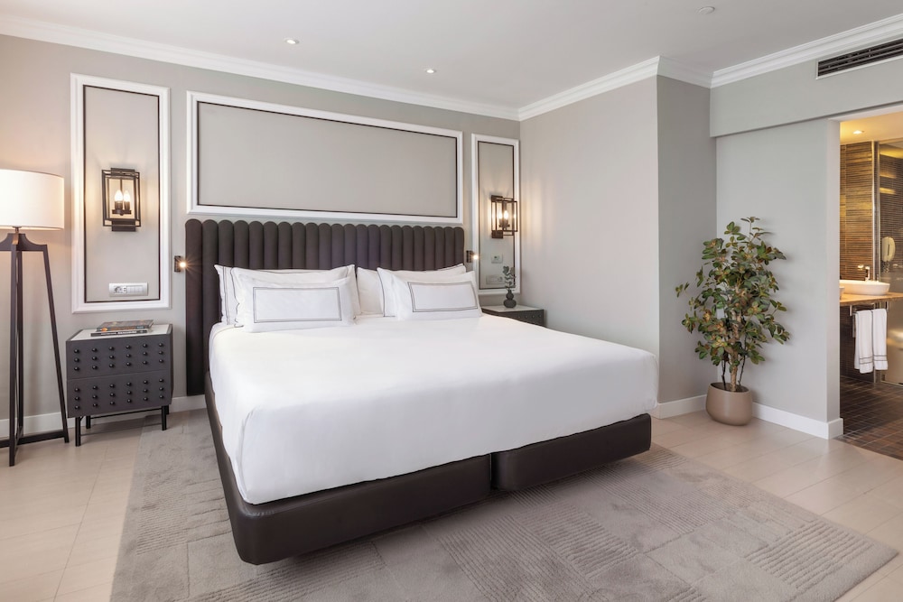 The Level at Melia Sevilla 18/62