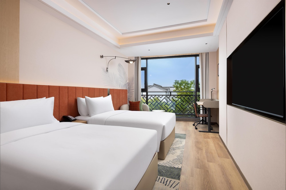 Hilton Garden lnn Tongxiang Wuzhen 26/50