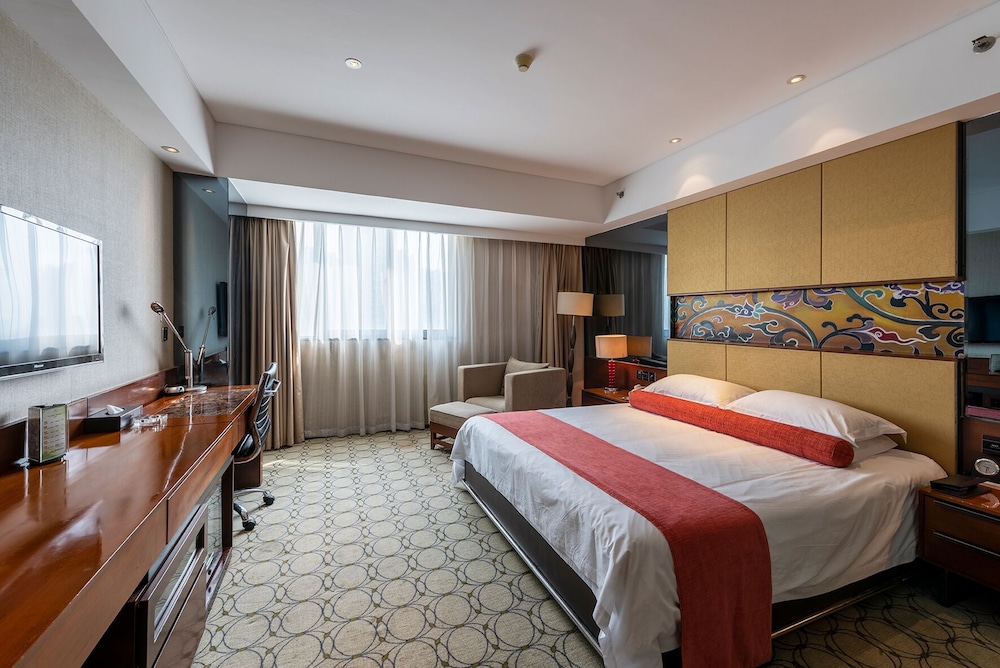 Rsun Hotel 15/50