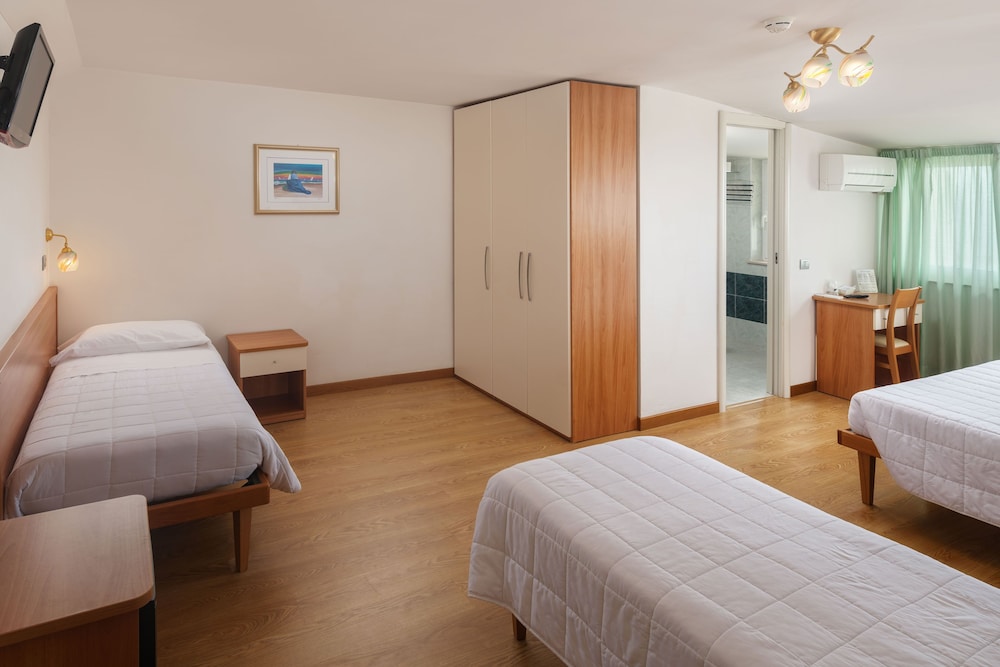 Hotel Poseidon & Nettuno 12/63