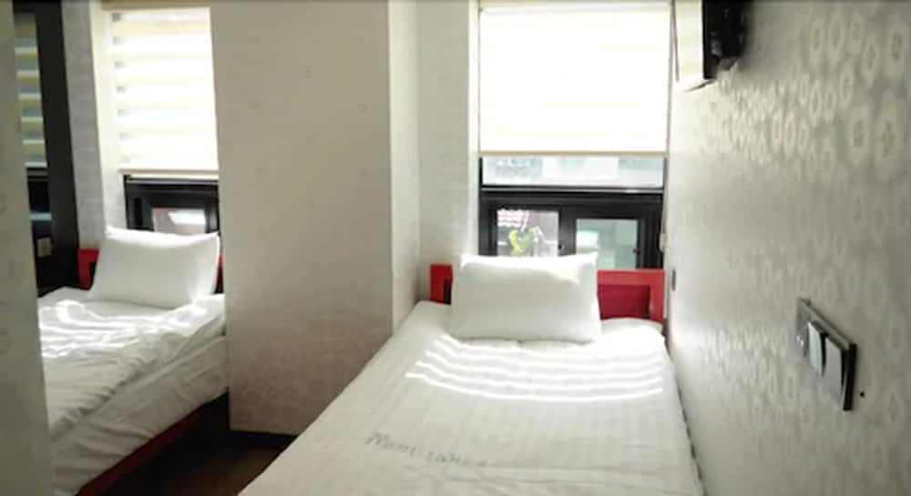 Myeongdong Mom House 23/46