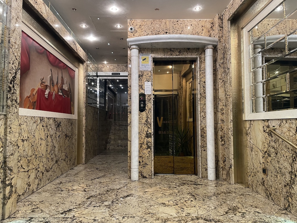 Hotel Wagner 8/43