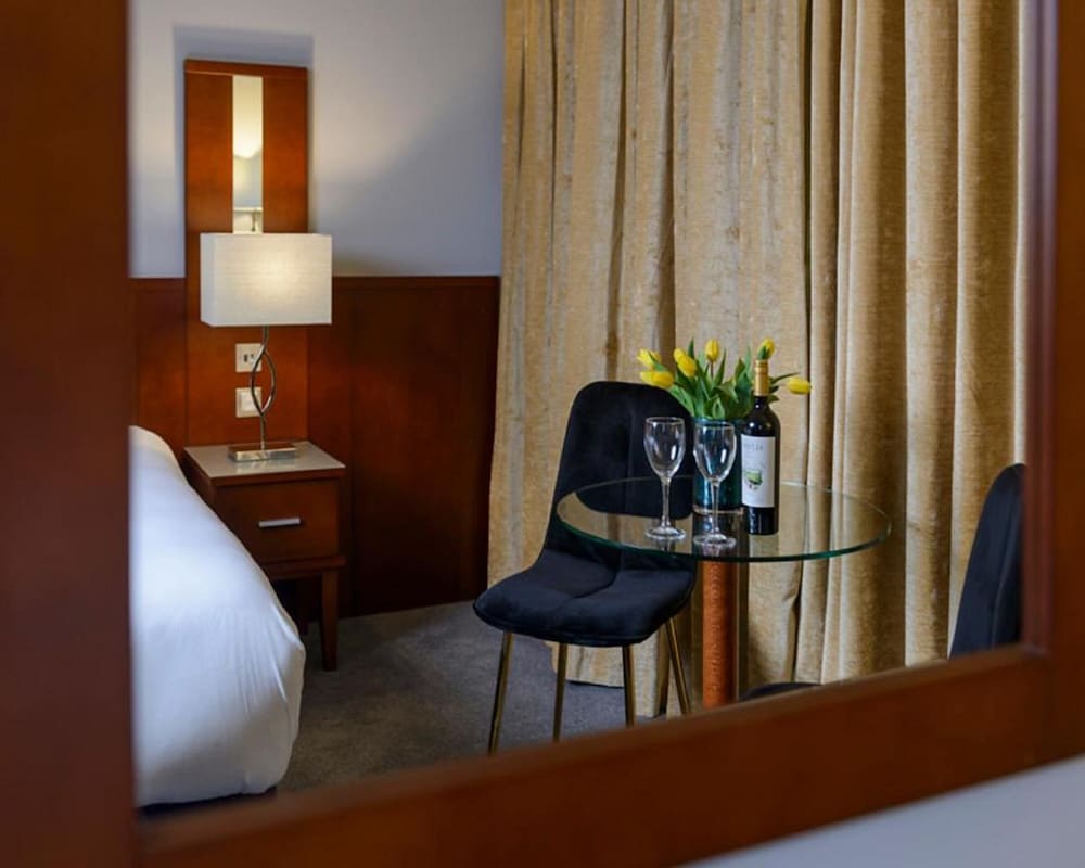 Shearwater Hotel 15/49