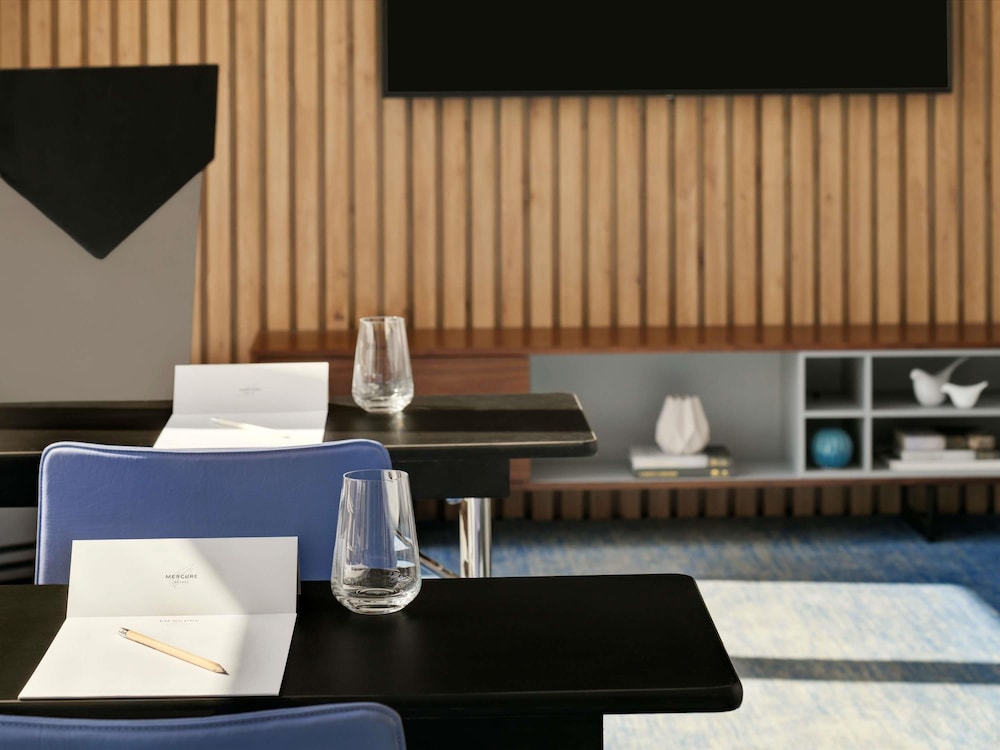 Mercure Dubai Deira 54/61