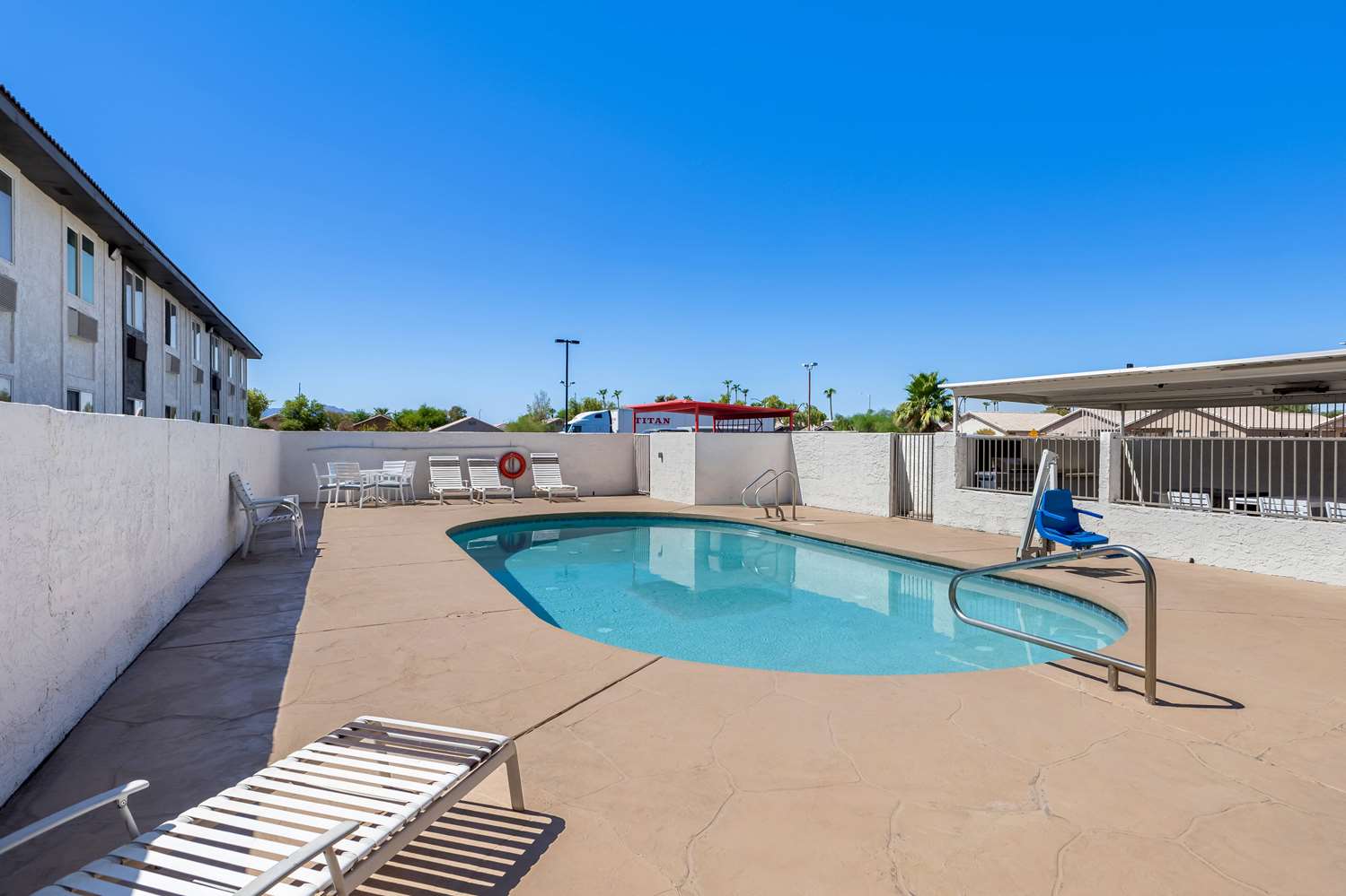 Super 8 by Wyndham Goodyear/Phoenix Area 20/22