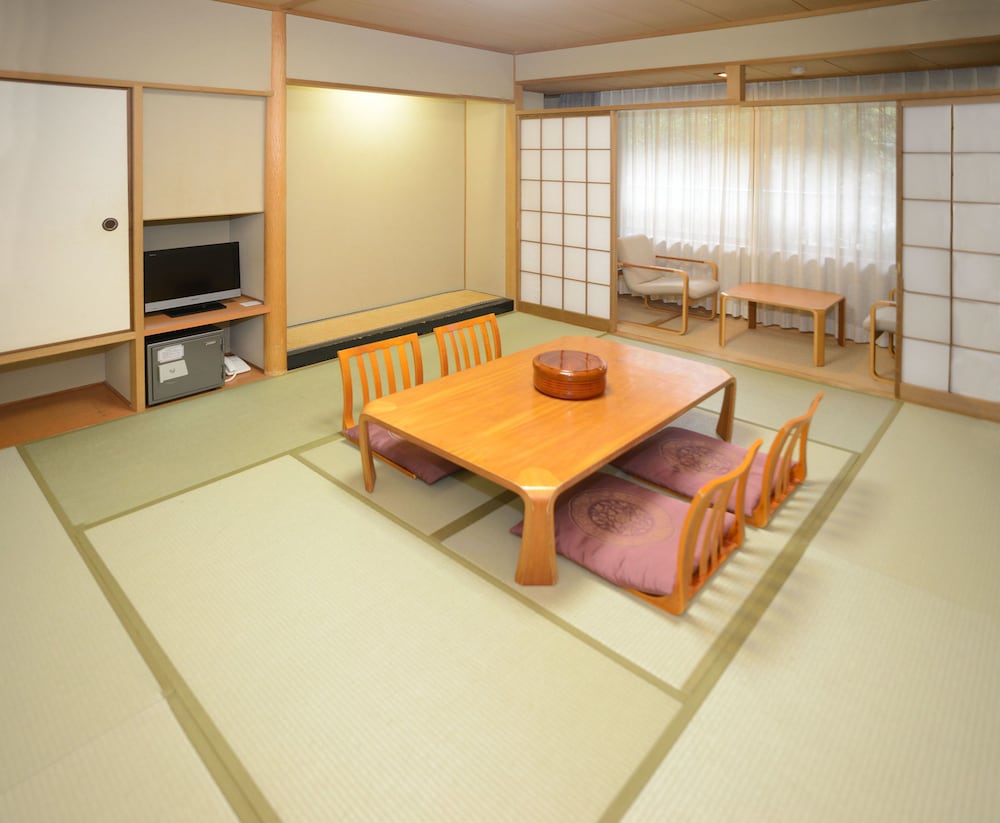 MIYAJIMA MORINOYADO 29/50