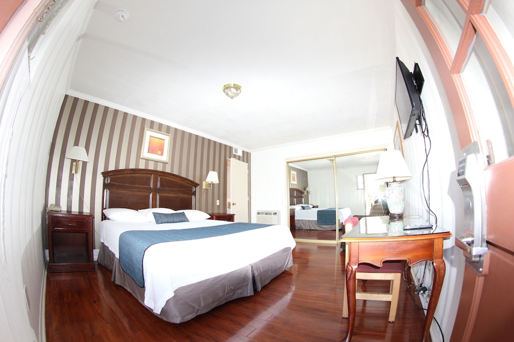 Anaheim Maingate Inn 24/49