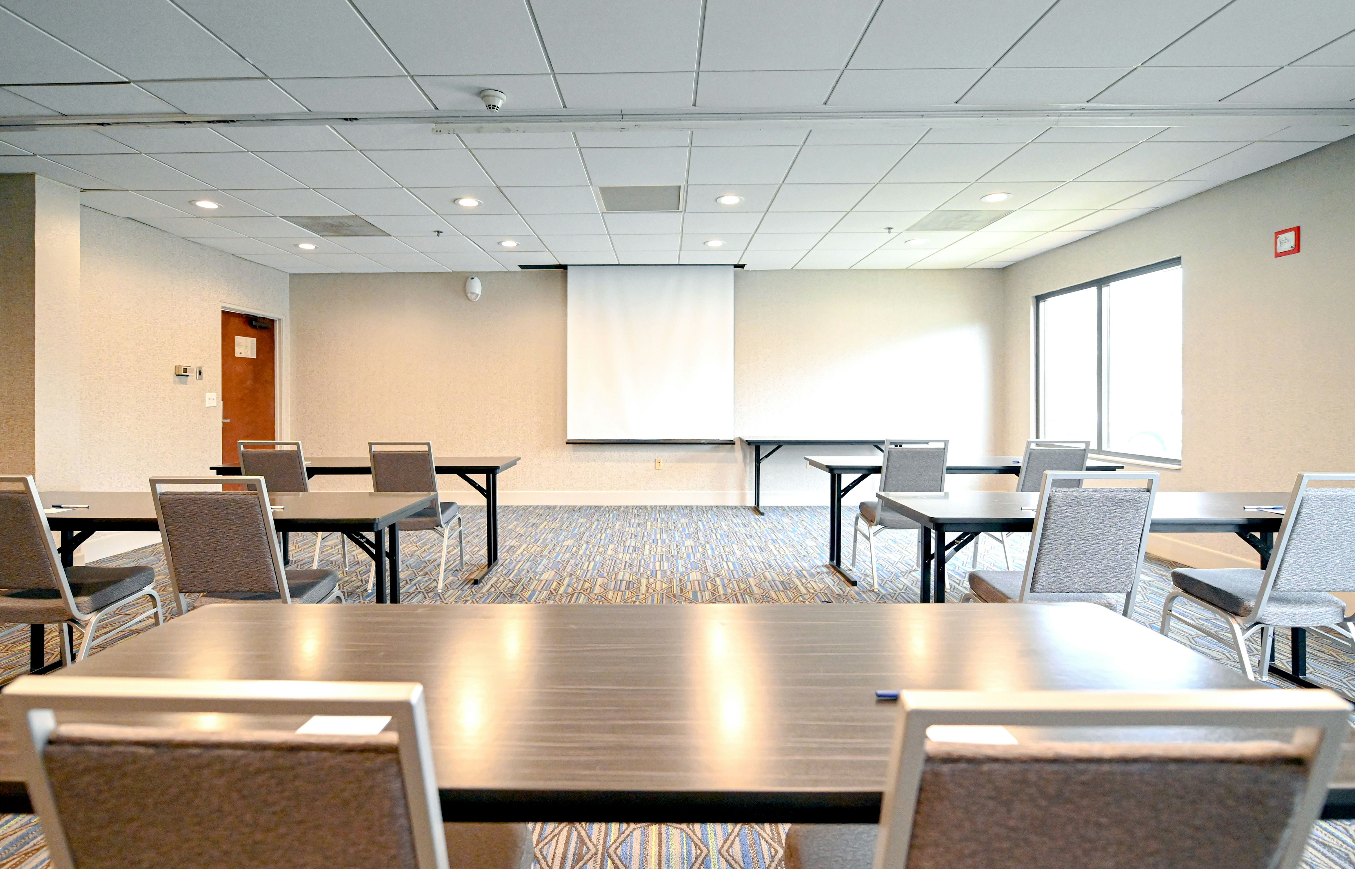 Holiday Inn Express Richmond Airport 49/60