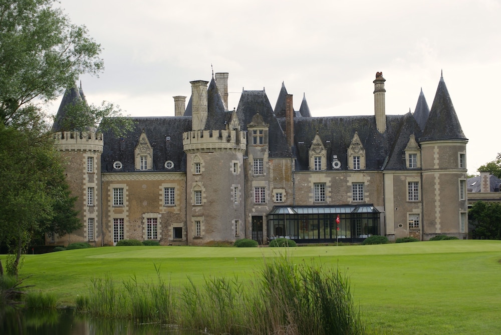 CHATEAU DES SEPT TOURS 68/72