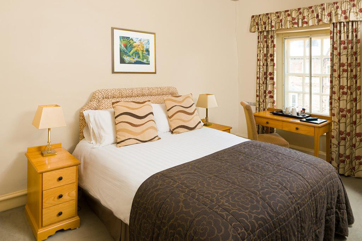 Marlborough Arms Hotel 11/41