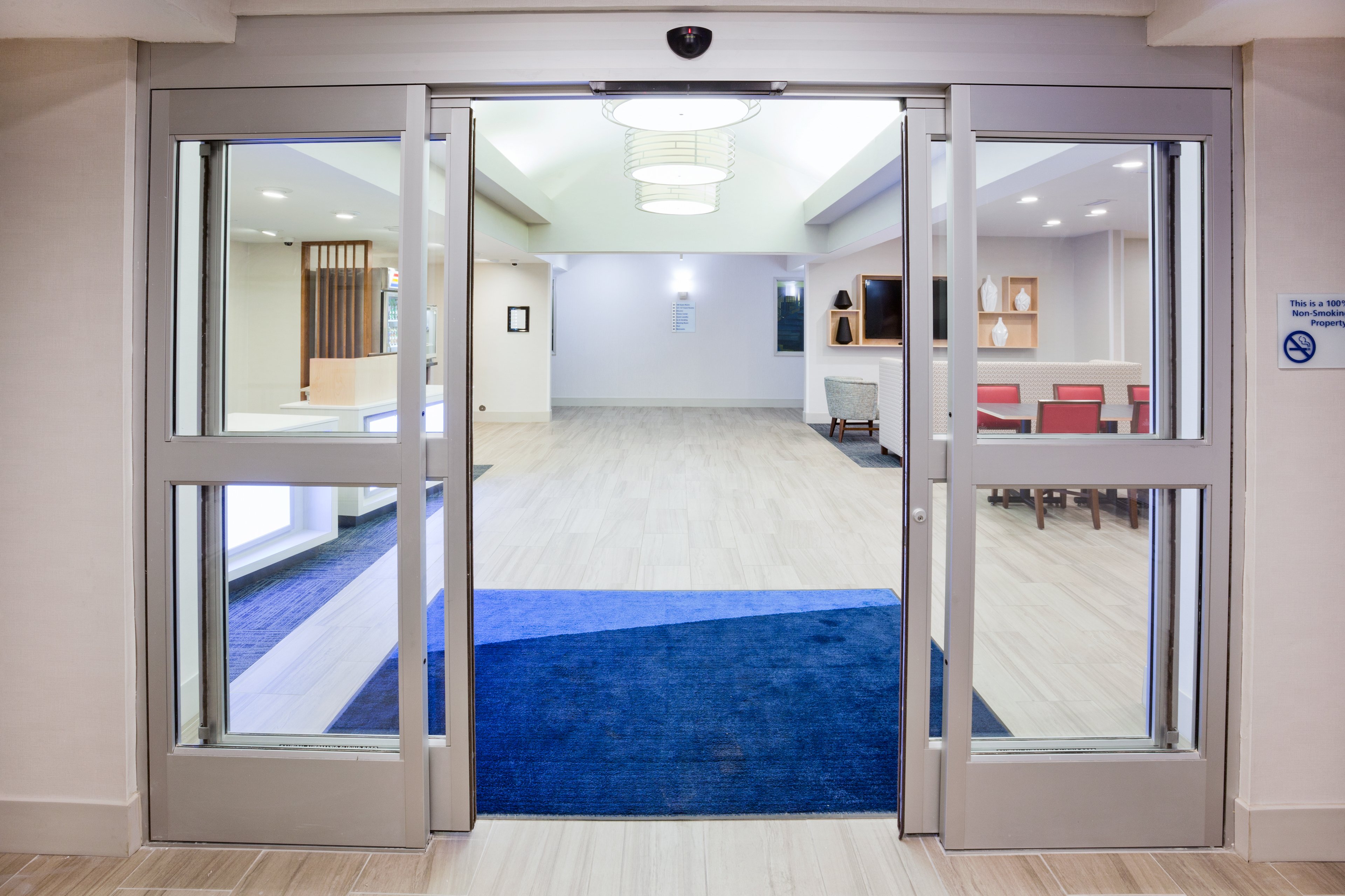 Holiday Inn Express & Suites Dickinson 9/60