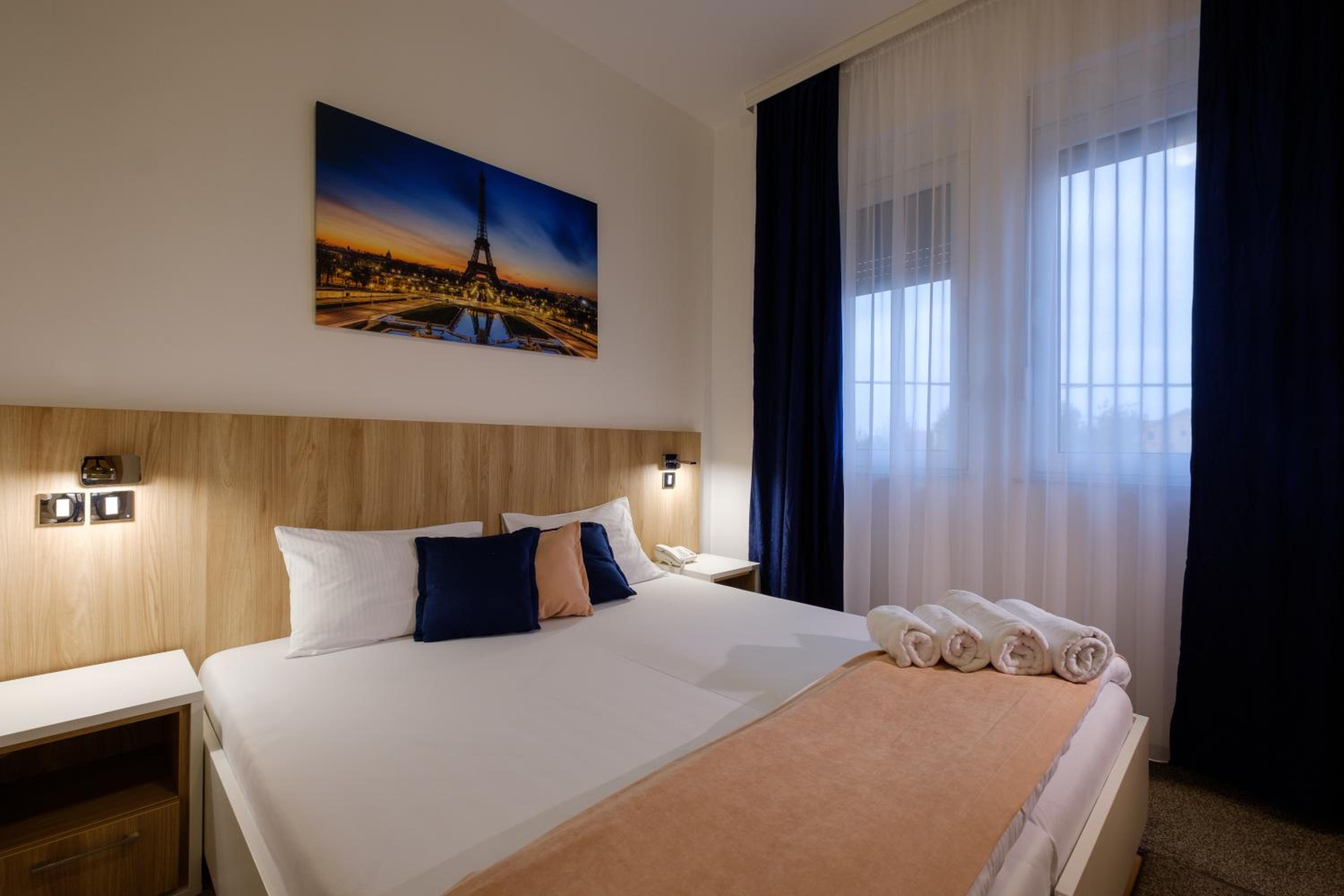 Airport Garni Hotel Belgrade 13/58