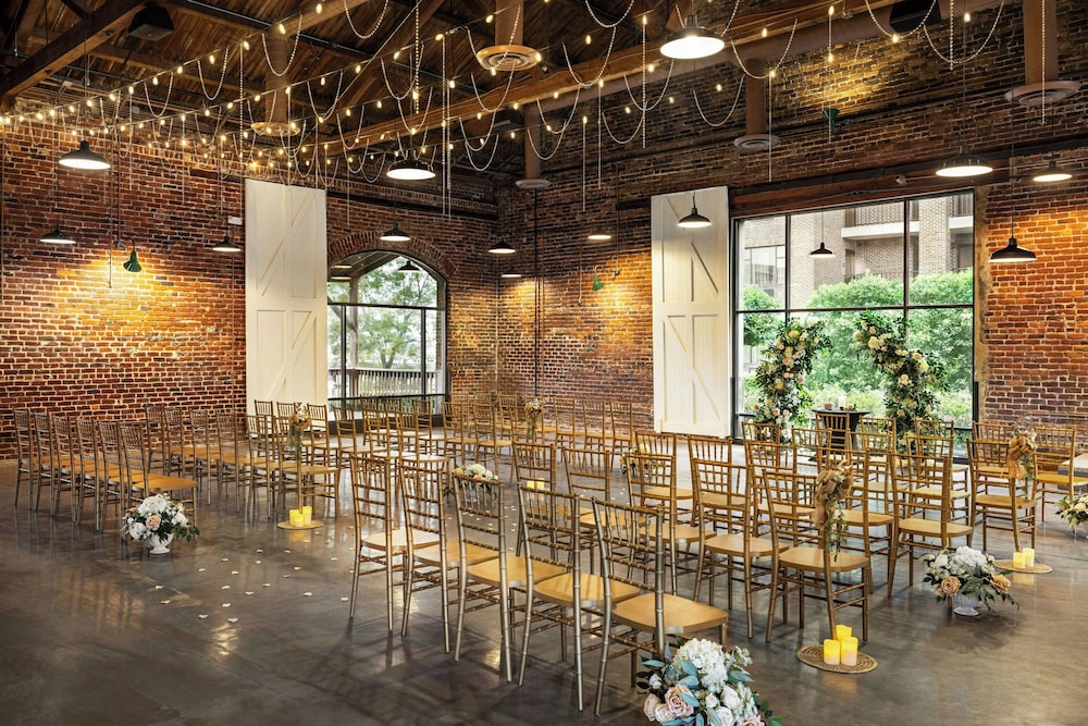 Aloft Wilmington at Coastline Center 2/50