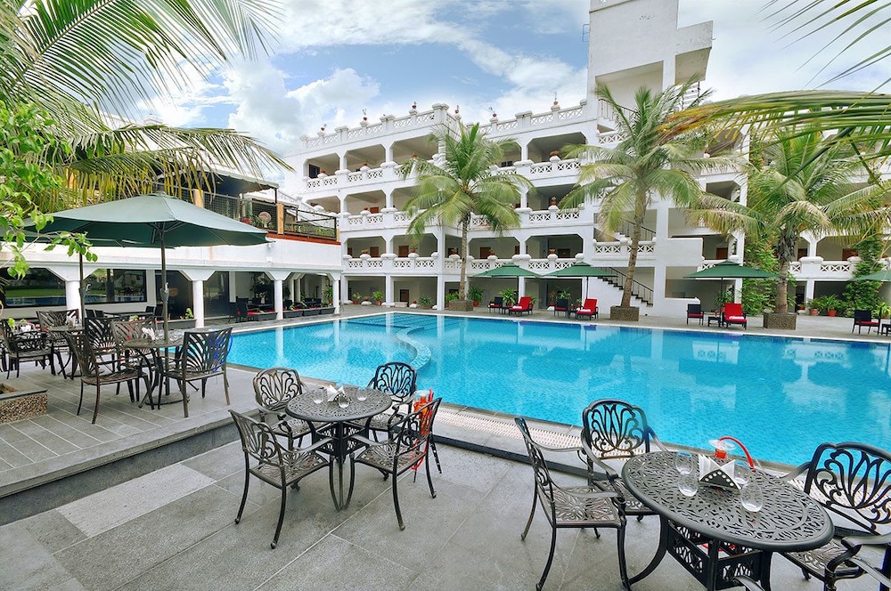 Aarya Grand Hotels Resorts 37/39