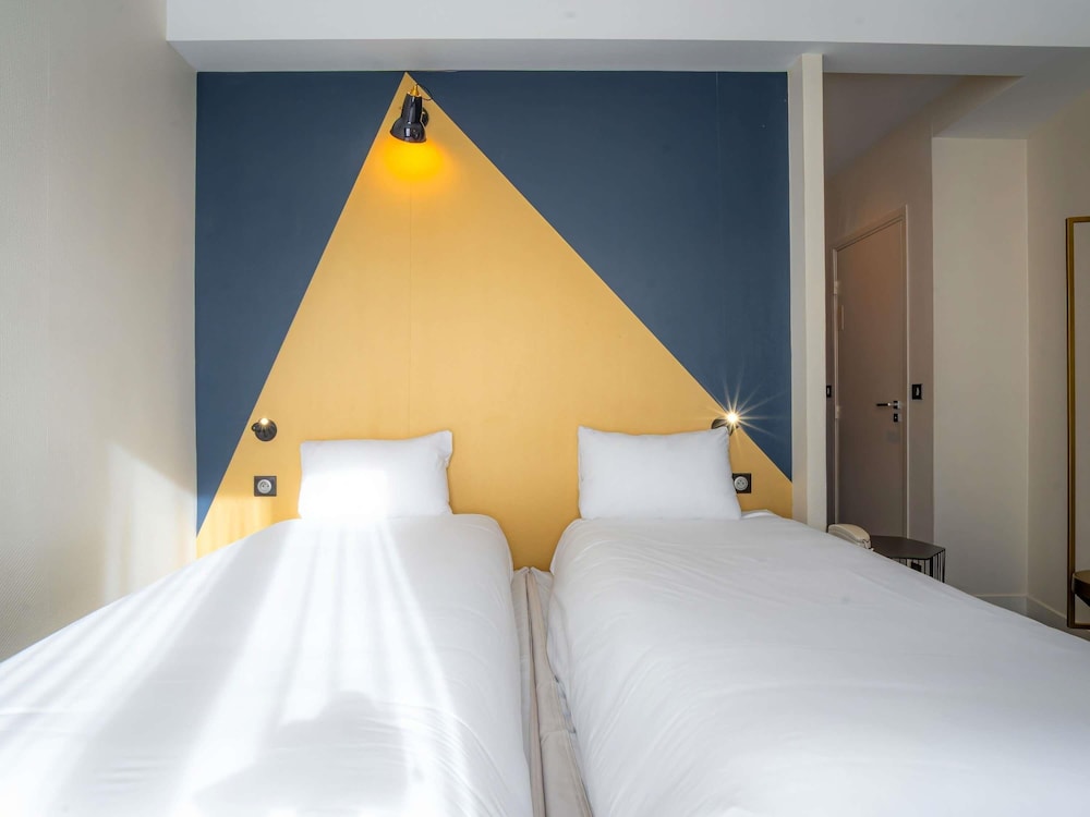Ibis Styles Paris 15 Lecourbe 24/64