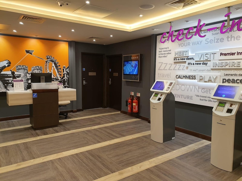 Premier Inn St Davids 23/34