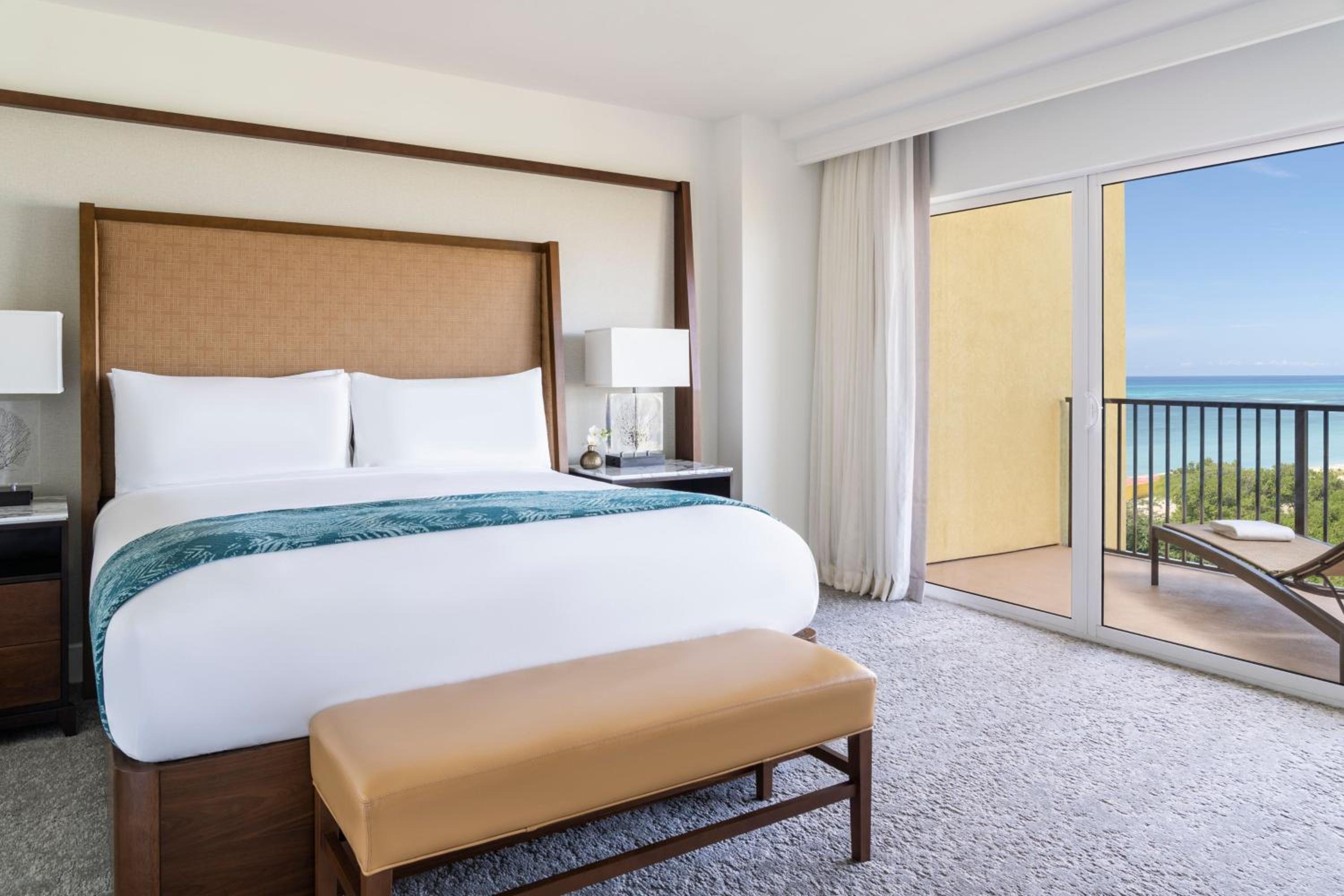 Junior Suite, King Bed, Sofa