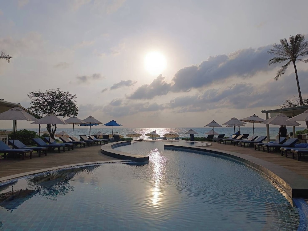 KC Beach Hotel Samui (Ex KC Beach Club & Pool Villas) 140/141