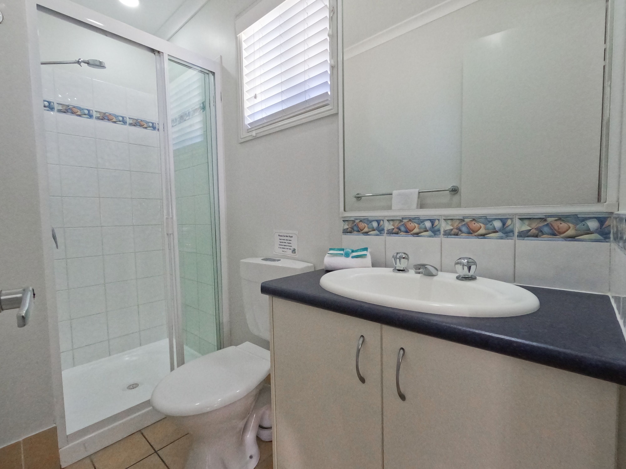 2 Bedrooms, Villa, 1 Queen and 1 Single Bed, Bunk Bed, Alex Beach Cabins and Tourist Park 3/3